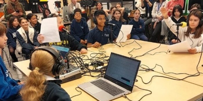 Formations webradio en classe-1_page-0001
